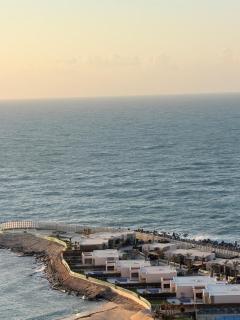 T9-29-2 Seaview Hotel Apartment Direct Sea View - 2