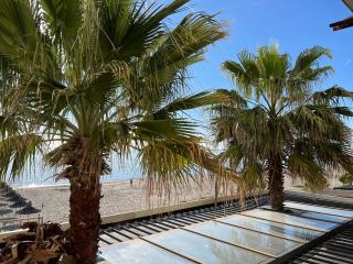 Sea Side Apartment With Balcony - 9