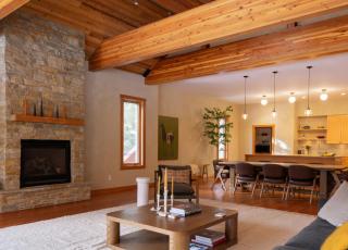 Great Escape Chalet Revelstoke - 5