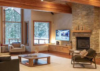 Great Escape Chalet Revelstoke - 8