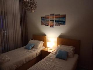 Gravity Premium Suite Full Resort Access Just for Foreigners - 2