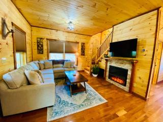 Smallwood - Central RRG Cabin with Hot Tub & WiFi - 9