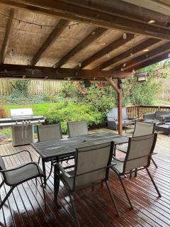 4BR 3BA 2 Kings Fenced Yard Retreat - 9