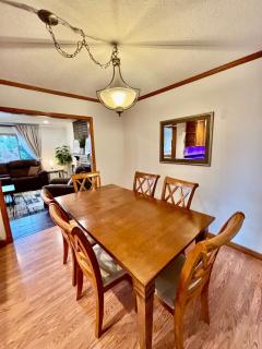4BR 3BA 2 Kings Fenced Yard Retreat - 2