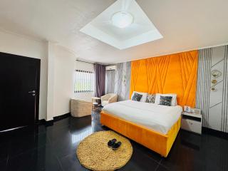 La Castrol Hotel Apartments - 5