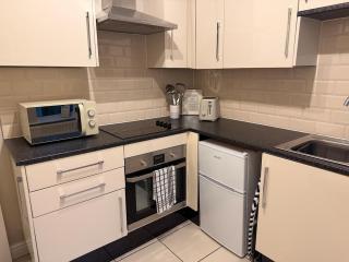 The Nook at Norton 1-Bed, Sleeps 4, Parking, WiFi, Contractors -  - 9