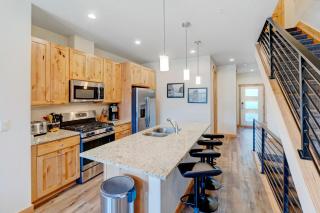 Downtown WP Villa 290 I Rooftop Hot Tub I Great Views - 4