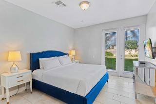 5038-24 Comfortable 3-Bedroom Getaway-Vista Cay - 1