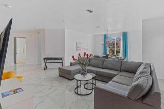 4840-107 Modern 4Bed Condo minutes to Theme Parks - 2