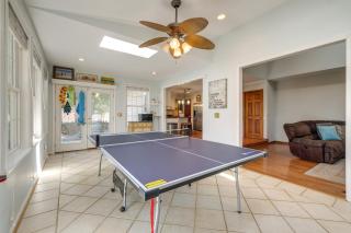 Pool, Hot Tub and Fun! Family Home Near Quantico - 7