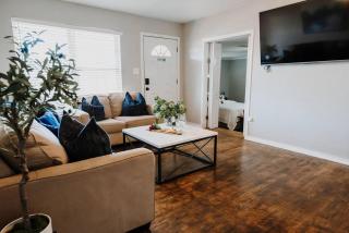 3 Adjustable beds, Brand New! Close to Ft. Sill! - 4