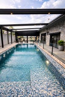 פלואלס - וילת יוקרה עם 4 חדרי שינה ובריכה מחוממת וגקוזי - 4