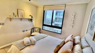 Maravilloso y decorado frente Mall Plaza Egaña - 3