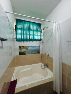 Ocean View Lodge - 2