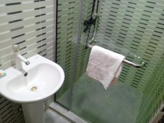 Beautifully finished one bedroom fully serviced apartment - 9