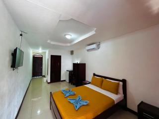 Ocean View Lodge - 8