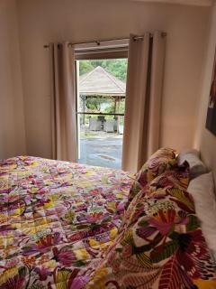 Friends With Bienefelts - 9