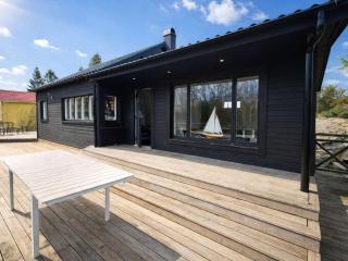 4 star holiday home in Trollhättan - 0