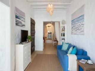 Kanalia Home with Panoramic Views - 9