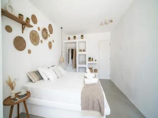 Panormos Stay for Seven Guests - 7