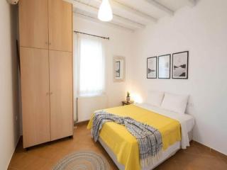 3-Bed Home in Ano Mera - 7