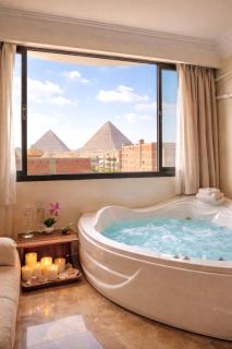 SuN roof pyramids view inn Jacuzzi stay & tours - 9