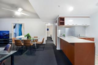 Chevron Renaissance - Ocean View Apartments - Hosted by Wow Stay - 6