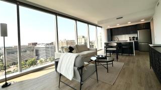 Luxurious Retreat Prime Location - 0