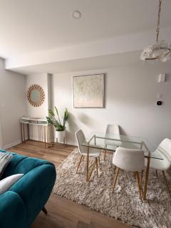 The Crown Stay Ottawa - 9