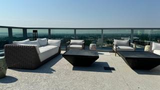 Luxurious Retreat Prime Location - 5