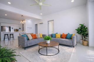 High Floor Seaview 2BR suites with Pool Sauna & Bathtub Near Gurney George Town Jazz Suites 253A - 8