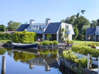 Panorama villa in Loosdrecht Lakes area - 0