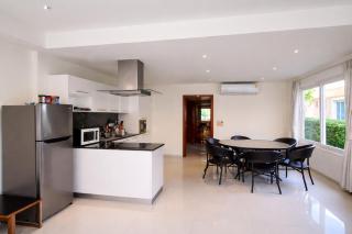Vitamin Sea Pool Villas - 1