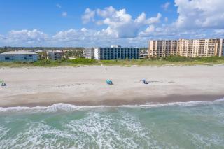 Cape Winds - Beachfront Pool, Sauna & Tennis near The Pier and Port Canaveral - 9