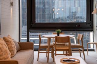 Prime CBD Living Near RAC Arena & Shops - 7