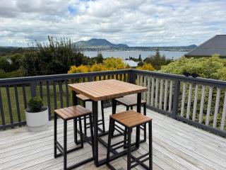 Lake Views in Acacia Bay - 6