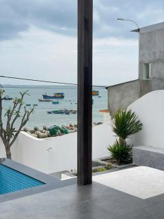 Villa 3pn Hồ Bơi Sát Biển - 1