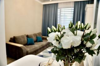 Like Sweet Home 77 - 0