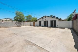 Barrel Retreat in the Heart of Downtown Phoenix - 2