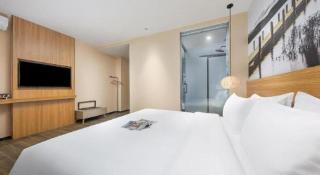 Meet Garden Hotel Baiyun International Airport - 2