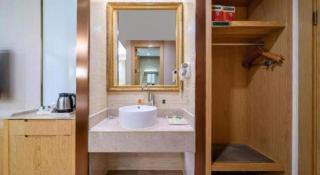 Vienna Hotel Chongqing Shiqiaopu Metro Station - 2