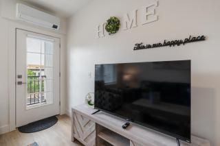 Stylish Suite 207 by Downtown & Convention Center! - 2
