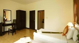 The Forest Home Resort - 4