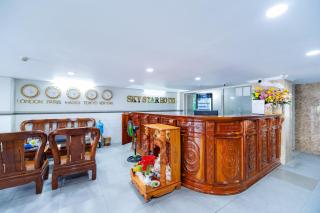 Sky Star Hotel Go Vap - 4