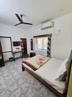 Majestic Holiday guest house - 3