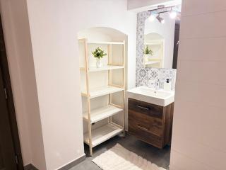 Velké studio na Velkém náměstí s vybavenou kuchyní - 2