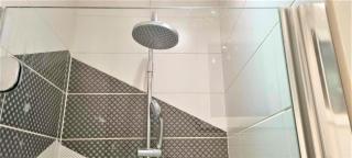 T & E Apartment Budapest - Budapest - 5