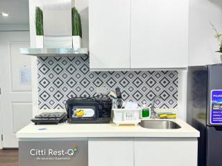 Budget Stay & Spacious Condo Near NAIA Free Wifi and Netflix - 6