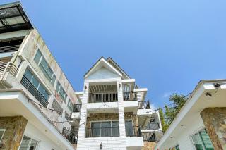 Windy Ridge Hotel Tagaytay - 9