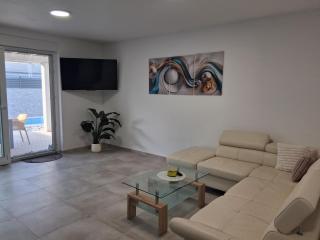 OANA Apartment - 4